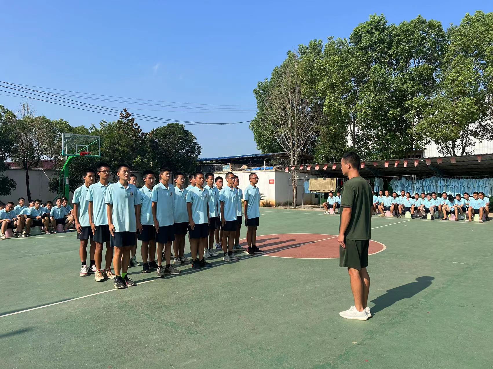 一对一心理疏导-湖北武汉正规全封闭戒网瘾学校管教特训学校