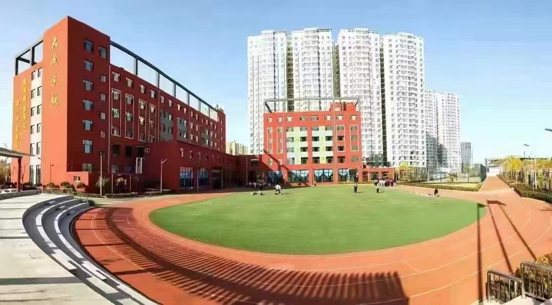 得壹中考校园