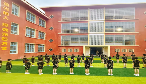 湖北心翼锐锋青少年成长基地训练